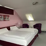 Unterfeldhaus Hotel 3*