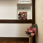 Unterfeldhaus 3* Erkrath