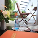 Unterfeldhaus