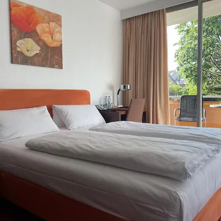 Unterfeldhaus Szálloda 3*