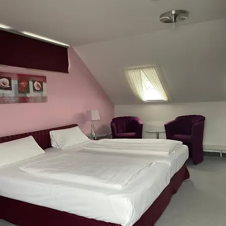 Unterfeldhaus Hotel 3*