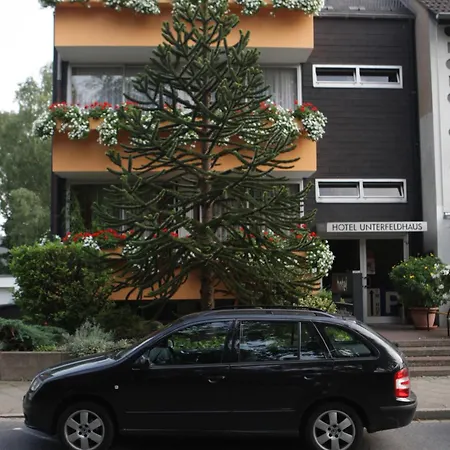 Unterfeldhaus Эркрат