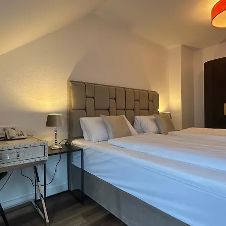 Unterfeldhaus 3* Erkrath