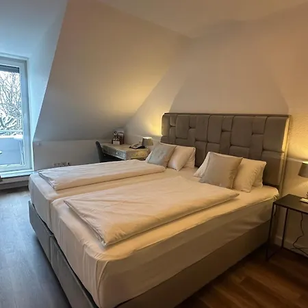 Unterfeldhaus