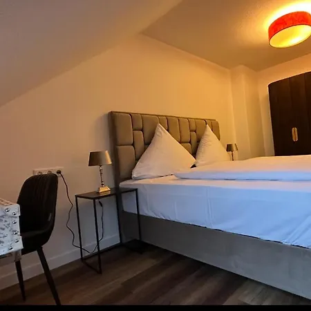 Unterfeldhaus 3* Erkrath