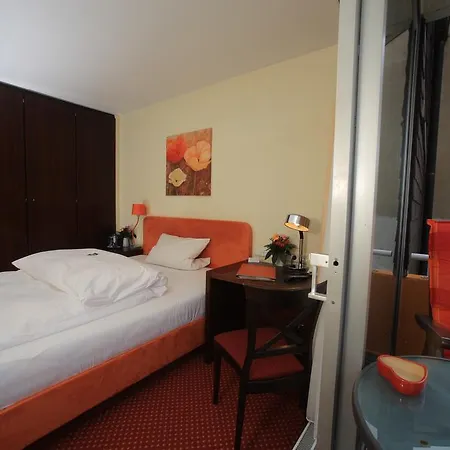 Hotel Unterfeldhaus 3*